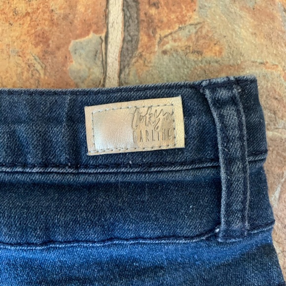 Sale⭐️Tokyo Darling Hi Waisted Shorty Denim Shorts - Picture 3 of 6